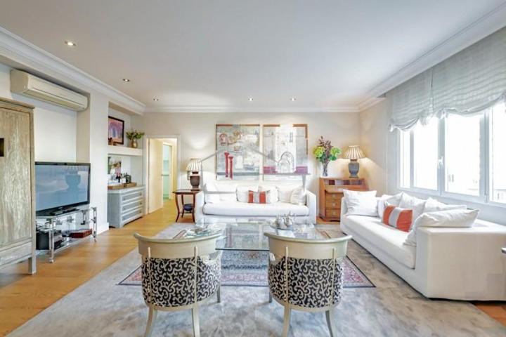 Piso en alquiler en Madrid, El Viso photo 0