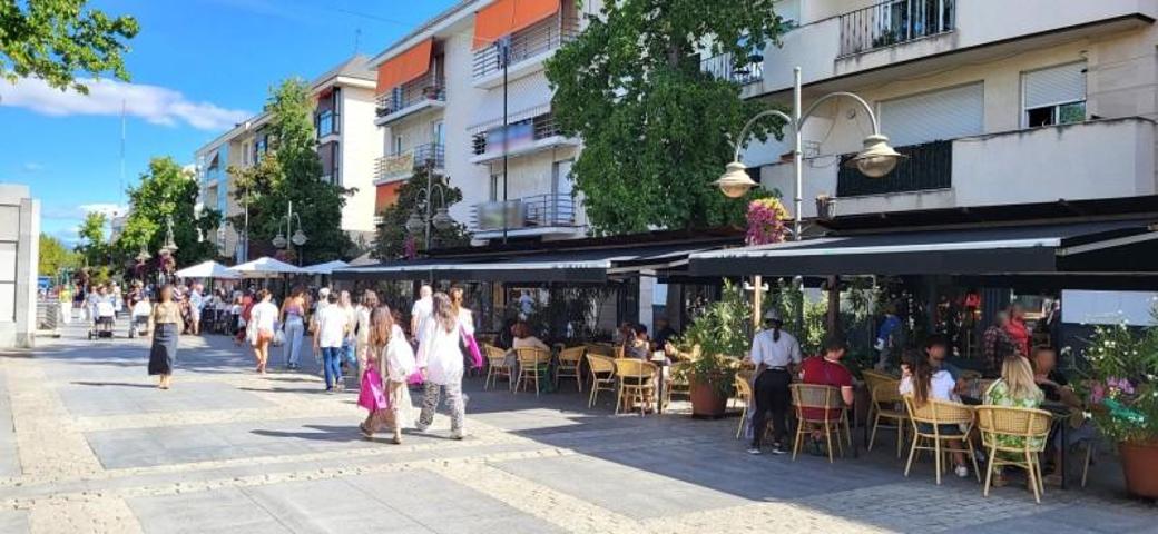 Local comercial en alquiler en Majadahonda, Casco Antiguo photo 0