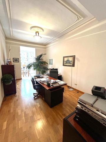 Oficina en alquiler en Barcelona, LAntiga Esquerra de lEixample photo 0