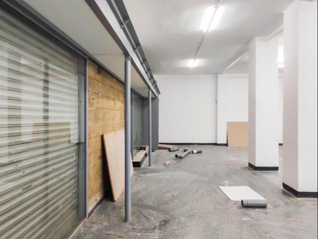 Local comercial en alquiler en Barcelona, Sant Antoni photo 0
