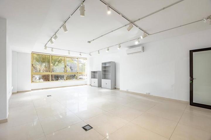 Oficina en alquiler en Las Palmas de Gran Canaria, Santa Catalina photo 0