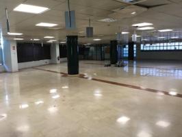 Local comercial en alquiler en Bilbao, Ametzola photo 0