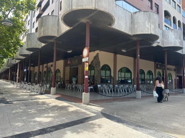 Local comercial en alquiler en Zaragoza, Grancasa photo 0