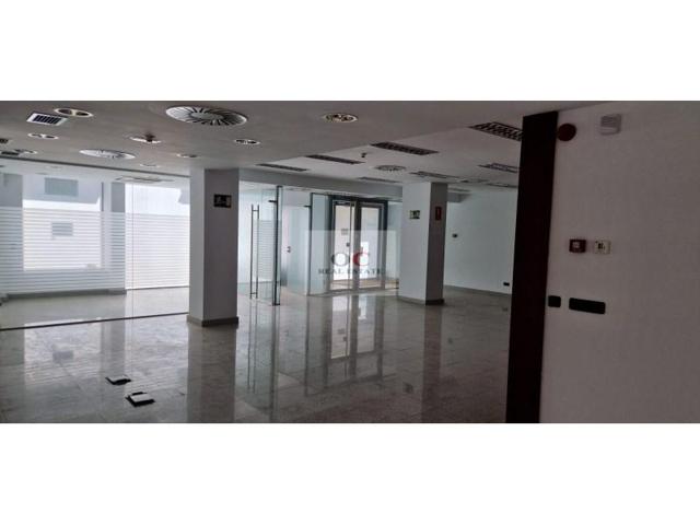 Local comercial en alquiler en Murcia photo 0