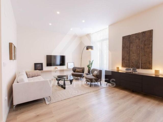 Piso en alquiler en Valencia, El Pla del Remei photo 0