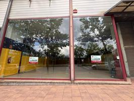 Local comercial en alquiler en Caldes de Montbui, Av. pi i margall photo 0