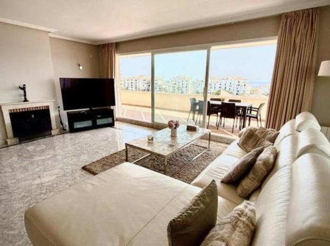 Apartamento en alquiler en Marbella, Marbella - Puerto Banus photo 0