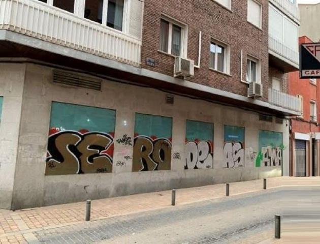 Local comercial en alquiler en Madrid, Tetuán photo 0