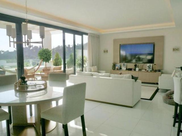 Duplex en alquiler en Benahavís, Atalaya Hills photo 0