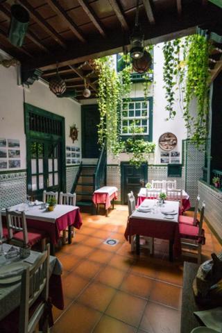 Local comercial en alquiler en Puerto de la Cruz photo 0