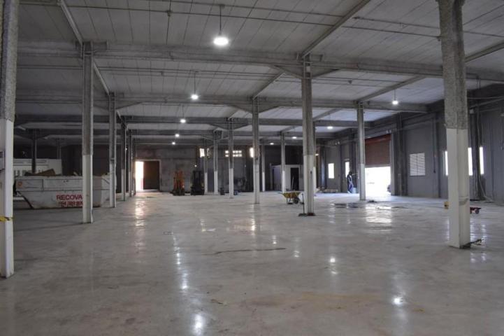 Nave industrial en alquiler en Valencia, Horno de Alcedo photo 0