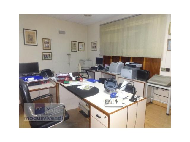 Local comercial en alquiler en León photo 0