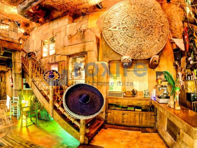 Local comercial en alquiler en Sant Antoni de Portmany photo 0