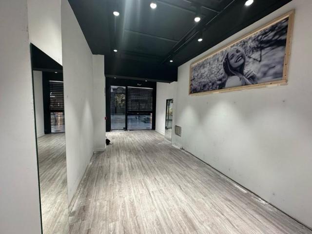 Local comercial en alquiler en Santander, Centro photo 0