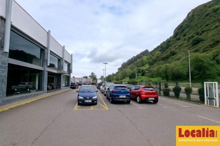 Nave industrial en alquiler en Santander photo 0