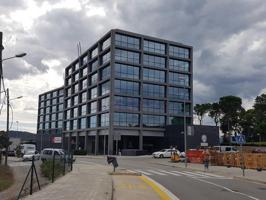 Oficina en alquiler en Sant Cugat del Vallès photo 0