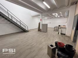 Oficina en alquiler en Barcelona, El Poblenou photo 0