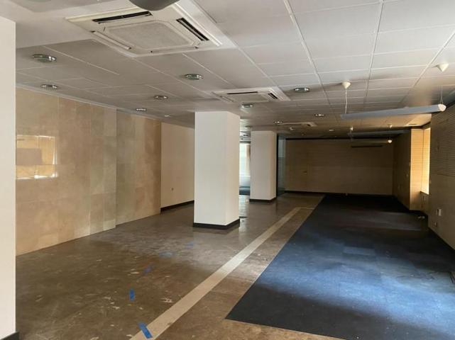 Local comercial en alquiler en Cáceres, LA MADRILA photo 0