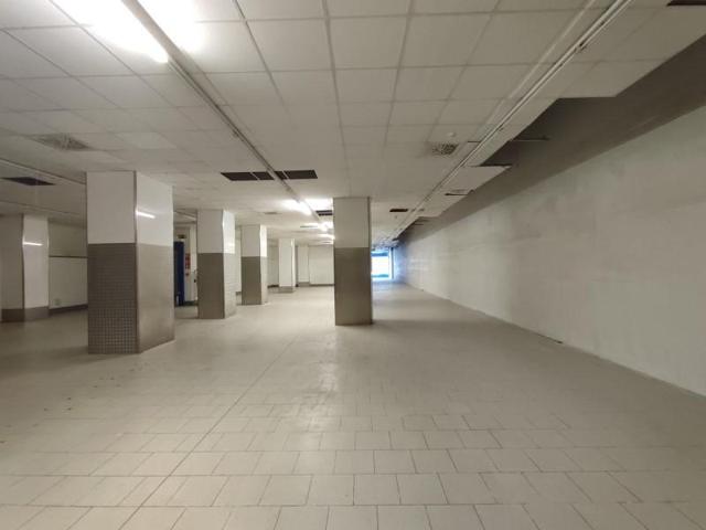 Local comercial en alquiler en Bilbao, Deusto photo 0