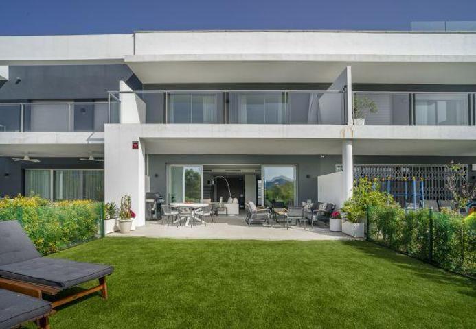 Adosada en alquiler en Marbella, San Pedro De Alcantara photo 0