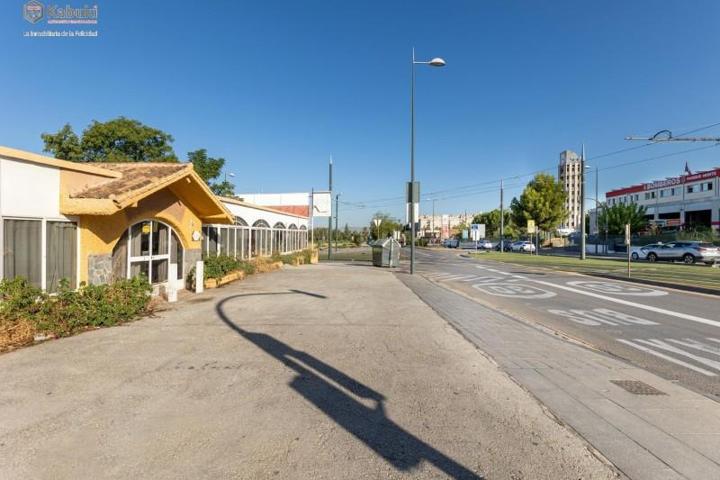Edificio en alquiler en Granada, Parque almunia photo 0