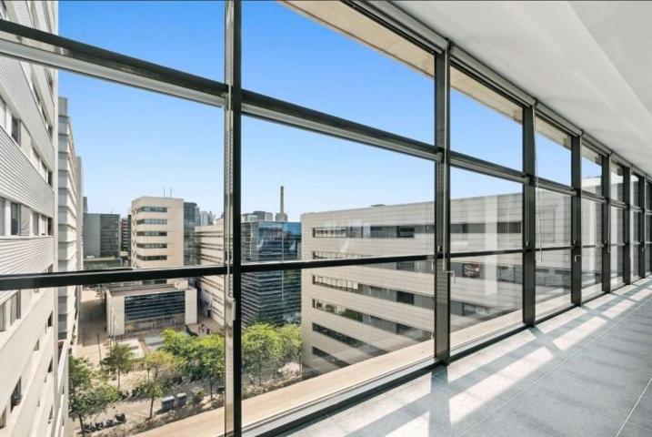 Oficina en alquiler en Barcelona, Diagonal Mar i el Front Marítim del Poblenou photo 0