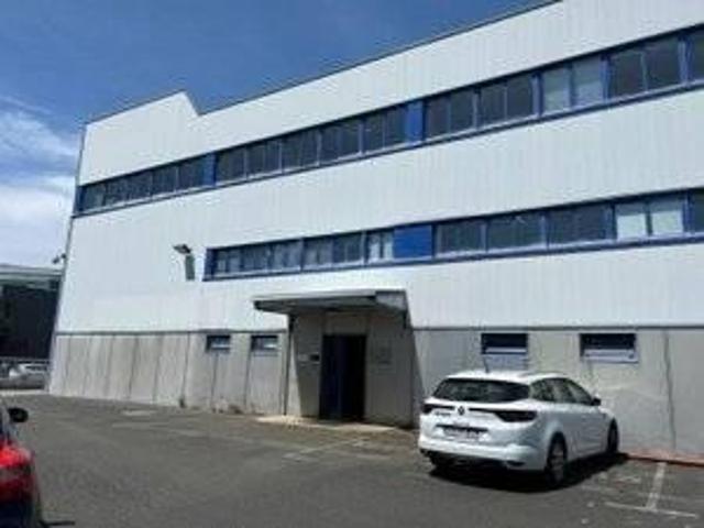 Nave industrial en alquiler en Carral, Área de A Coruña, A Coruña photo 0