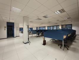 Oficina en alquiler en Bilbao, San Ignacio photo 0