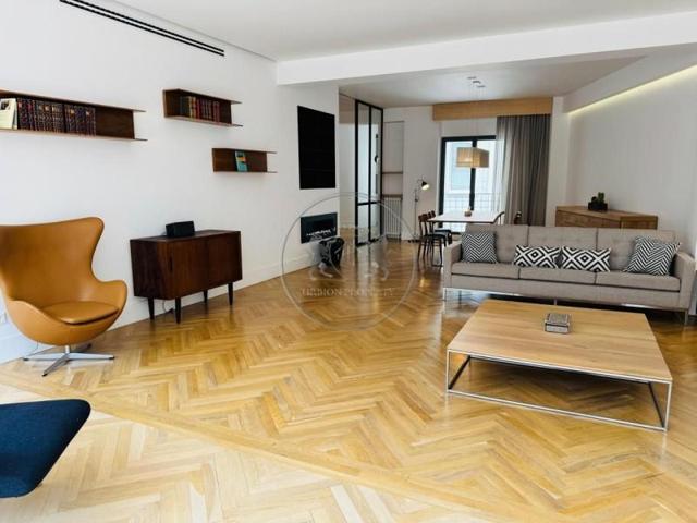 Piso en alquiler en Madrid, Calle de Recoletos, 28001 photo 0