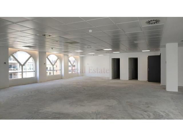 Oficina en alquiler en Cubelles photo 0