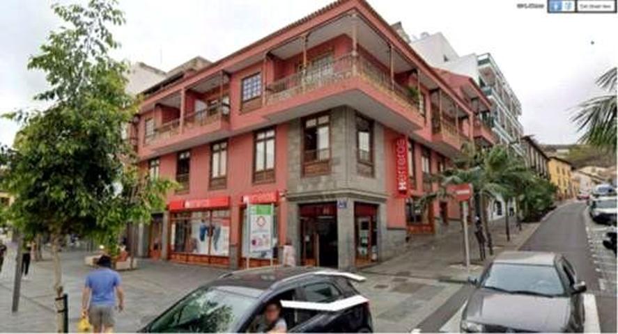 Local comercial en alquiler en Puerto de la Cruz, Calle Blanco, 38400 photo 0