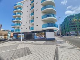 Local comercial en alquiler en Las Palmas de Gran Canaria, Mesa y López photo 0