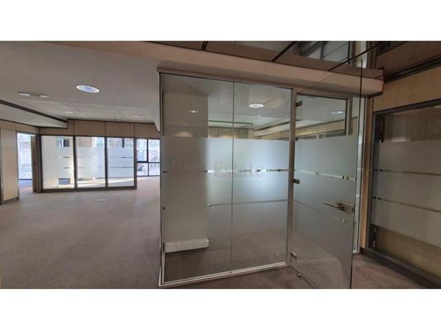 Oficina en alquiler en Barcelona, Sarrià photo 0