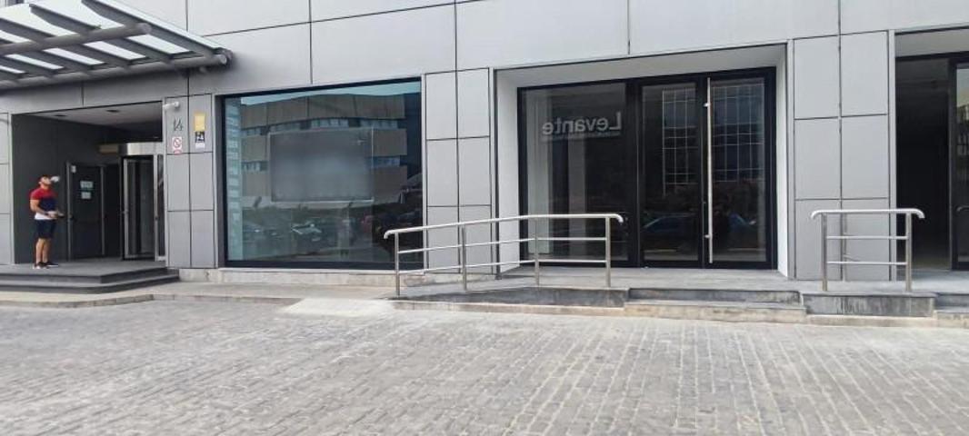 Local comercial en alquiler en Valencia, Patraix photo 0