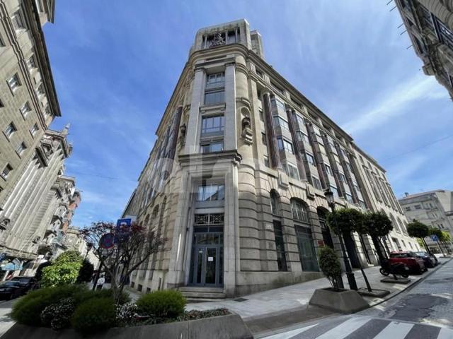 Local comercial en alquiler en Vigo, Reconquista, 36201 photo 0