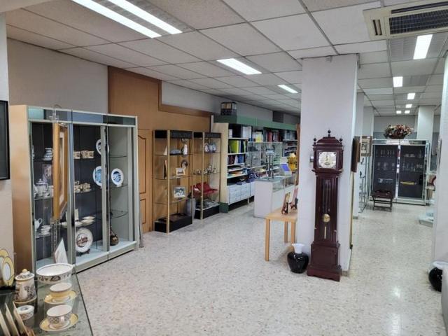 Local comercial en alquiler en Madrid, Castillejos photo 0