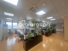 Oficina en alquiler en Málaga photo 0