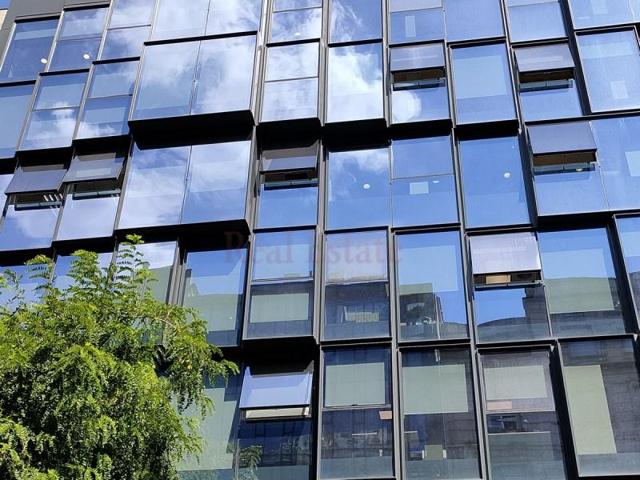 Oficina en alquiler en Barcelona photo 0