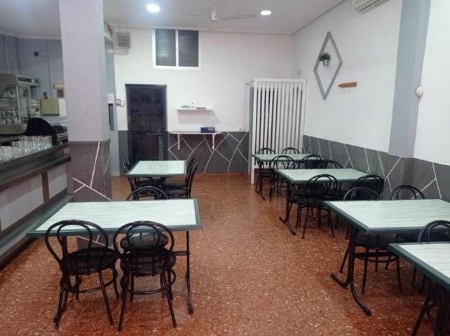 Local comercial en alquiler en Xirivella, Xirivella photo 0
