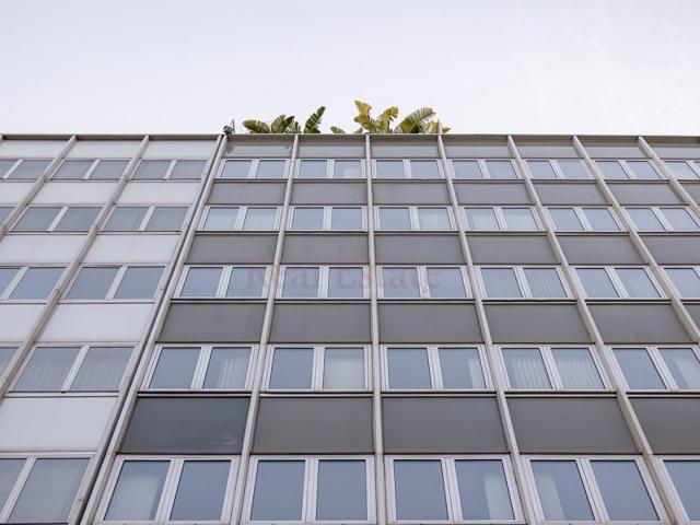 Oficina en alquiler en Barcelona photo 0