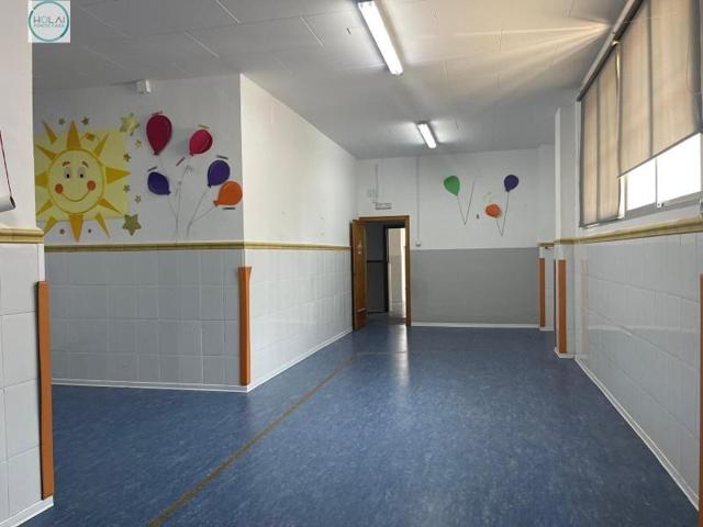 Local comercial en alquiler en Valencia, Malilla photo 0