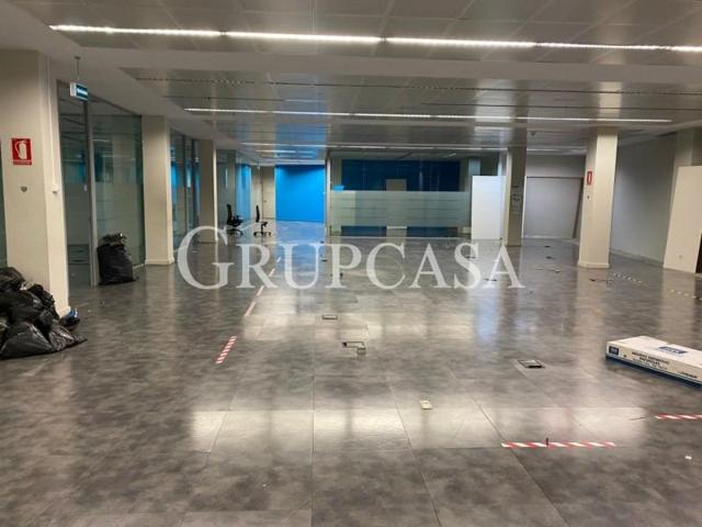 Local comercial en alquiler en Lleida, EXCORXADOR photo 0