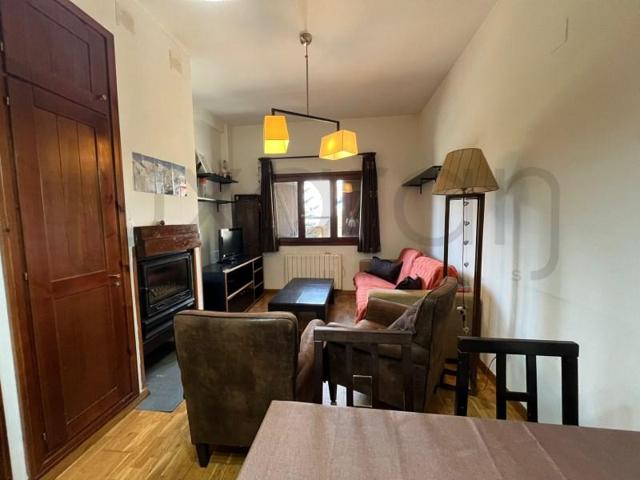 Apartamento en alquiler en Naut Aran photo 0