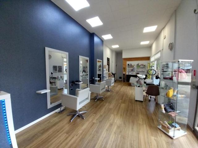 Local comercial en alquiler en Mataró, Peramas photo 0