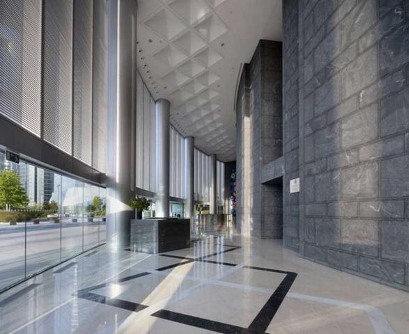 Local comercial en alquiler en Madrid, Fuencarral photo 0