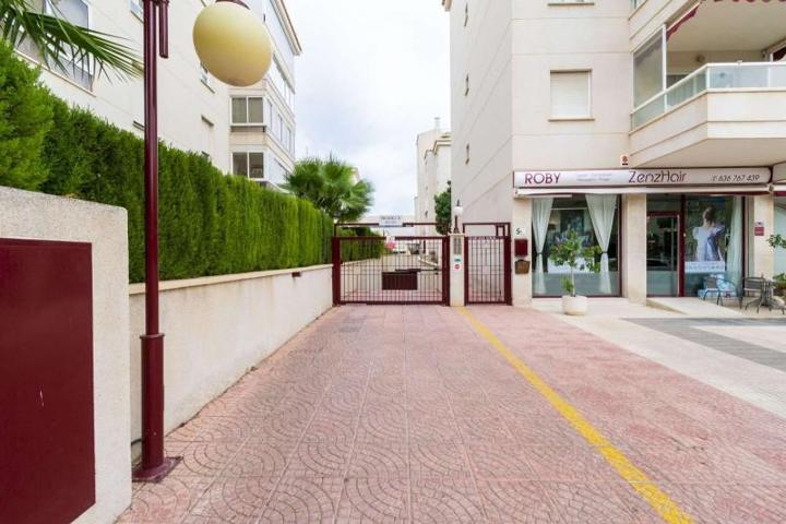 Garaje en alquiler en Alfaz del Pi, Albir photo 0