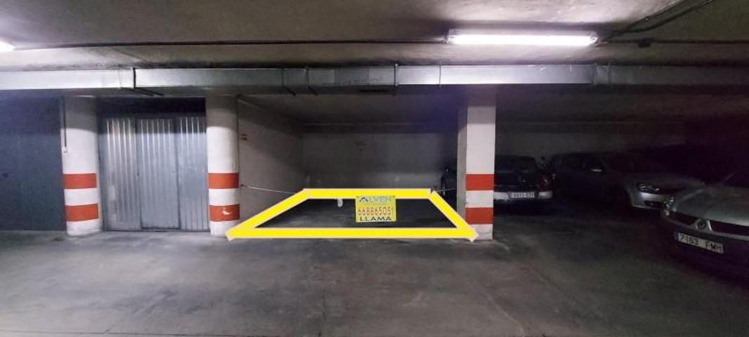 Garaje en alquiler en Granada, Zaidin photo 0