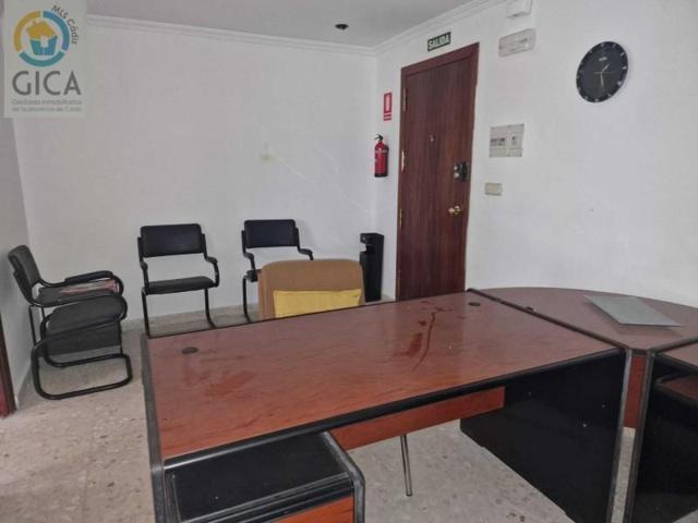 Oficina en alquiler en Algeciras, Centro photo 0