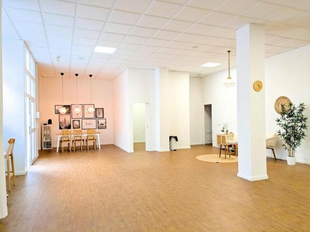 Local comercial en alquiler en Amposta, Valletes photo 0