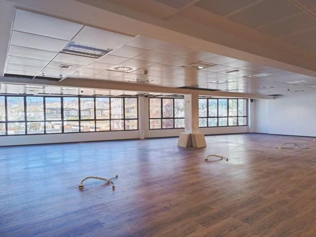 Oficina en alquiler en Barcelona, Diagonal Mar i el Front Marítim del Poblenou photo 0